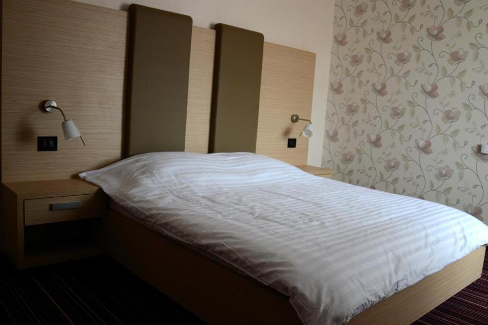 Zenti Plaza Hotel Drobeta Turnu Severin Exterior photo
